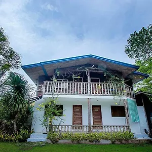  Hostel La Vida Island